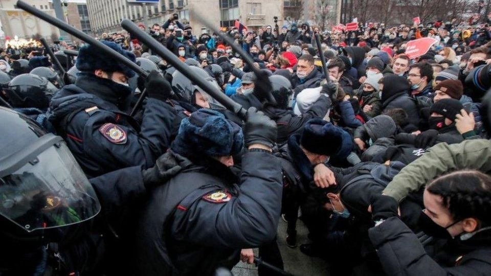Rusia Meningkatkan Keamanan di Penjara Navalny Jelang Protes