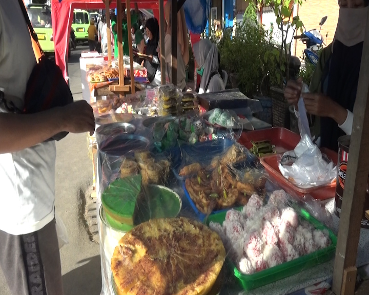 Dibanding Tahun Lalu, Pendapatan Penjual Takjil di Kota Ambon Kini Membaik