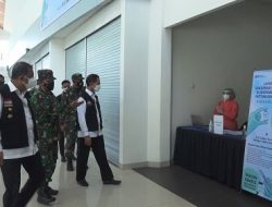 Walikota Ambon Memantau 3 Pintu Masuk di Hari Pertama PPKM