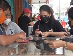 Harga Emas yang Dijual Pedagang di Kota Ambon Mengalami Penurunan