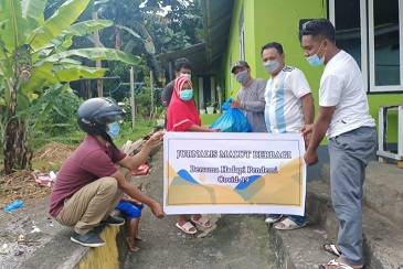 Peduli Terhadap Masyarakat, Jurnalis Malut Bagi Sembako