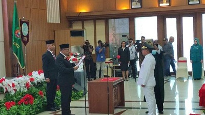 Muhamat Marasabessy Resmi Dilantik Jadi Penjabat Bupati Maluku Tengah