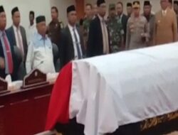 DPRD Kota Tual Gelar Rapat Paripurna Istimewa Pelepasan Jenazah Ishak Nuhuyanan