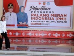 Bella Marasabessy Resmi Dilantik Sebagai Ketua PMI Maluku Tengah