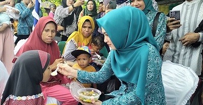Pj Ketua TP-PKK Maluku Tengah Kunjungi Kelurahan Namasina