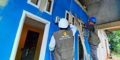 PLN Masohi Lakukan Penertiban Pemakaian Tenaga Listrik di Desa Luhu