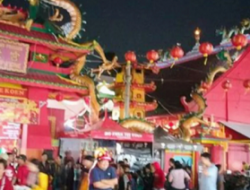 Ribuan Warga Karawang Memadati Pawai Barongsai Cap Go Meh