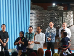 Presiden Jokowi Hanya Indonesia yang berikan Bantuan Beras
