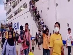 Arus Balik Penumpang di Pelabuhan Namlea: Lancar dan Ramai