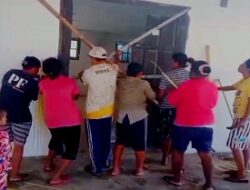 Warga Desa Alusi Batjasi Kormomolin Segel Kantor Desa