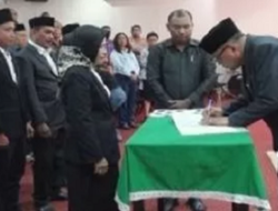 Pj Walikota Ambon Lantik Pengurus BAZNAS Periode 2024-2029