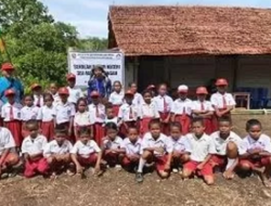 Hadirnya Starlink di SD 351 Maluku Tengah: Hadiah Istimewa untuk Pendidikan di Lereng Manusela