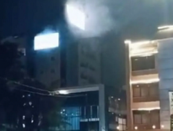 Kebakaran Hotel Grand Hap Solo, Sejumlah Korban Dilarikan ke Rumah Sakit