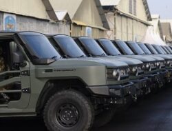 Pindad Siap Gaspol Produksi Mobil Maung buat Menteri
