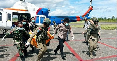 Evakuasi-jenazah-pendulang-emas-korban-pembunuhan-KKB-di-Kabupaten-Yahukimo-Papua-Pegunungan.-ANTARAHOSatgas-Damai-Cartenzaa