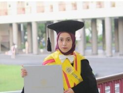 Dosen ITB Jadi Lulusan Tercepat dan Termuda S3 UGM, Ini Kisah Dewi Agustiningsih