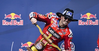 Bagnaia Menang karena Marquez Jatuh: Dia Lebih Kencang dari Siapapun 1 motor