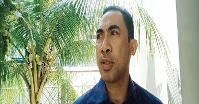 Valentino Jones Amarhoseja