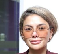 Nikita Mirzani Gugat Reza Gladys Rp 100 M Gegara Review Skincare Bikin Ribet