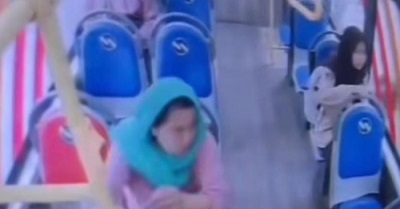 pelaku pencurian di dalam bus transjakarta