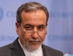 Siapkan Serangan Balasan, Iran Sebut AS Memulai Perang Berbahaya