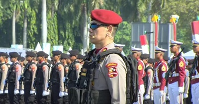 komandan upacara hari bhayangkara ke 79