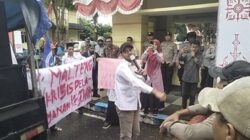 demo