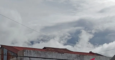 Gunung Marapi Erupsi 47 Detik, Warga Diminta Waspada Lahar Dingin