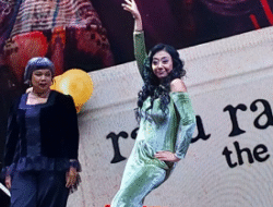 Asri Welas Blokir Times Square New York Demi Adegan di Ratu-Ratu Queens The Series