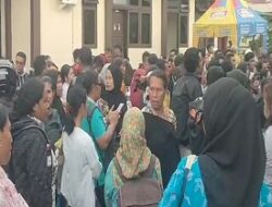 Urus SKCK, Ratusan Tenaga PPPK Datangi Polres Seram Bagian Barat