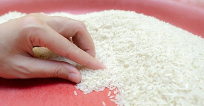 Harga Beras Premium Turun ke Rp15.916/Kg