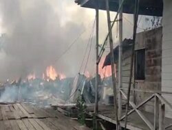 Kebakaran Hanguskan Rumah dan Dua Kios di Dobo