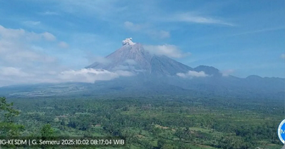 Gunung Semeru Kembali Erupsi, Letusan Capai 600 Meter Kamis Pagi
