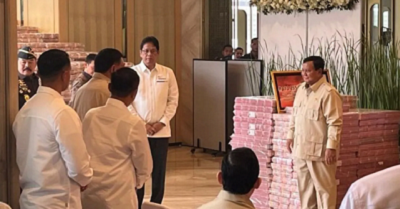 Prabowo Saksikan Penyerahan Uang Korupsi CPO Rp13,2 Triliun di Kejagung