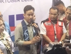 Gibran Ajak Relawan Doakan Prabowo di Hari Ulang Tahunnya